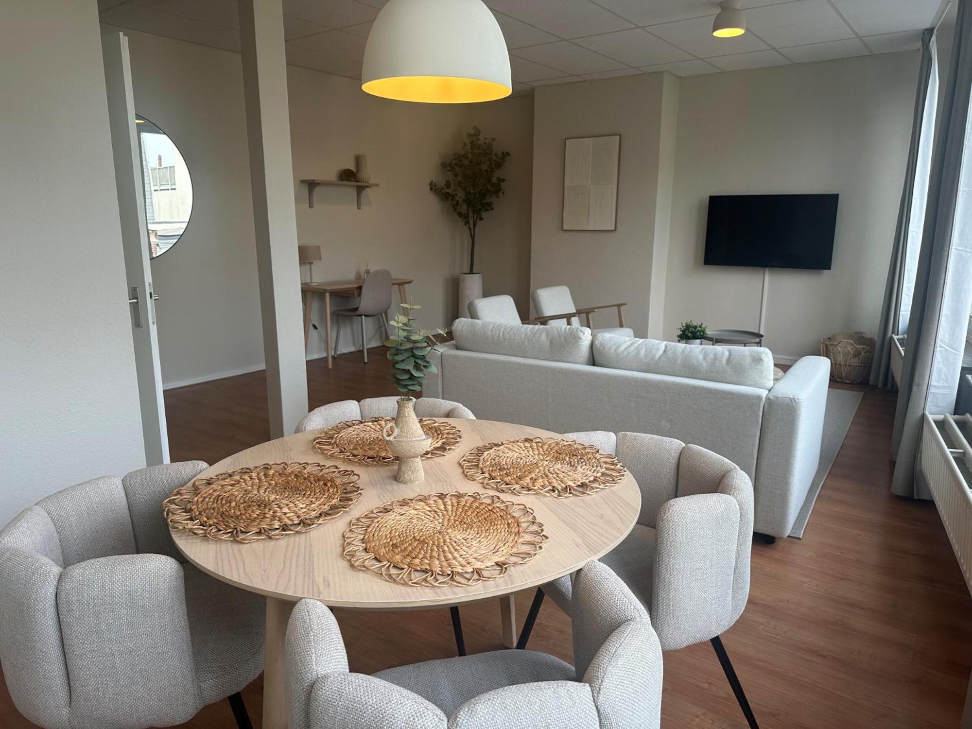 Bnb Bruxelles - Studios & Apartments Венло Экстерьер фото
